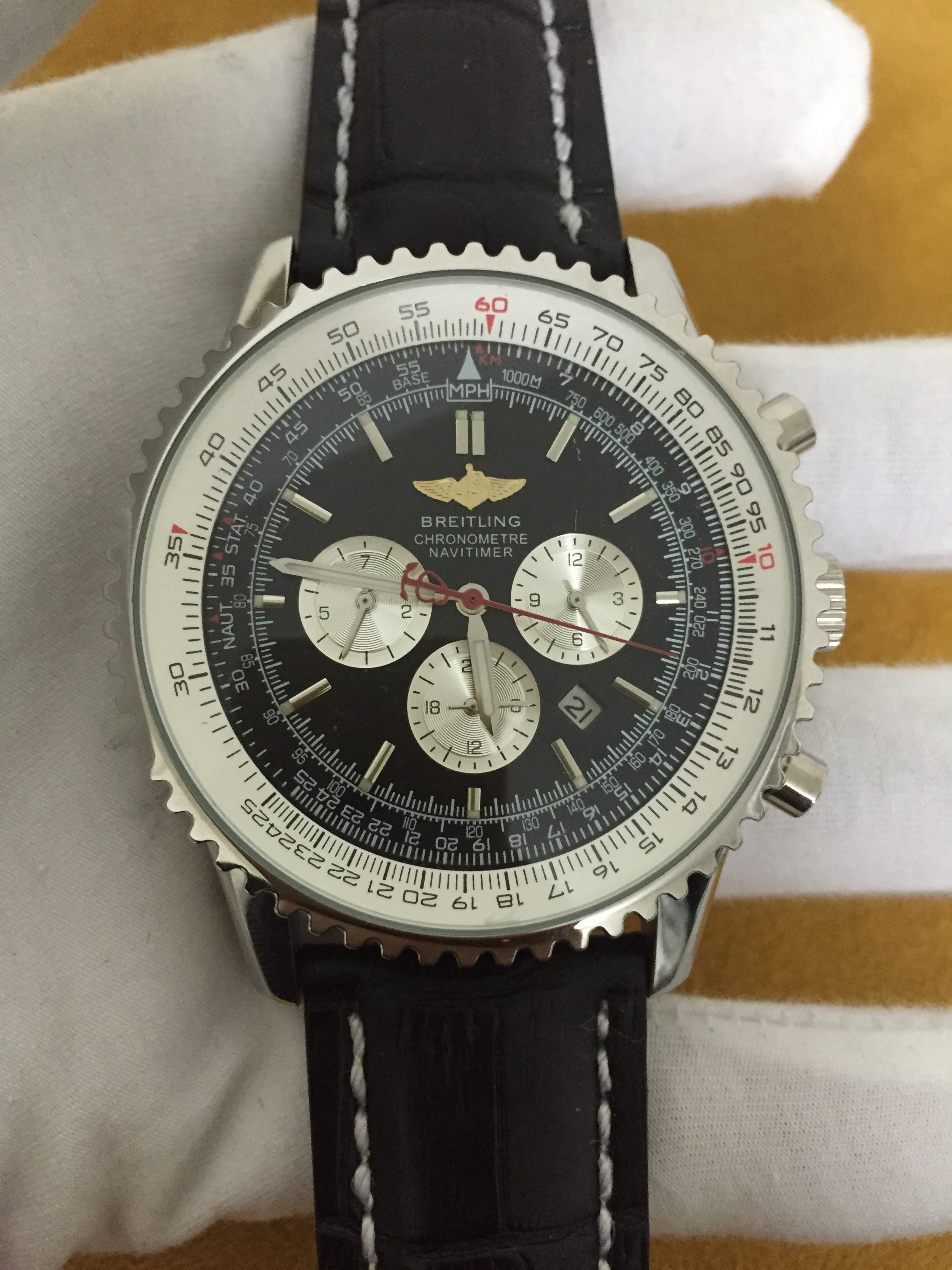 Swiss Breitling Navitimer cadran noir en cuir noir Boîtier en acier de sangle